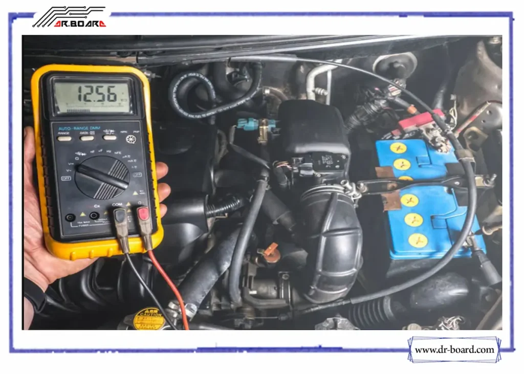 چک کردن باتری با ابزار مولتی متر